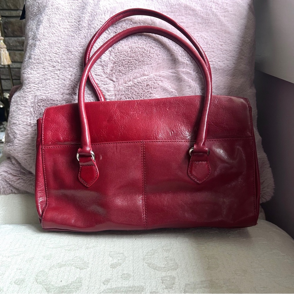 HOBO International Red Leather Shoulder Handbag - Picture 2 of 4